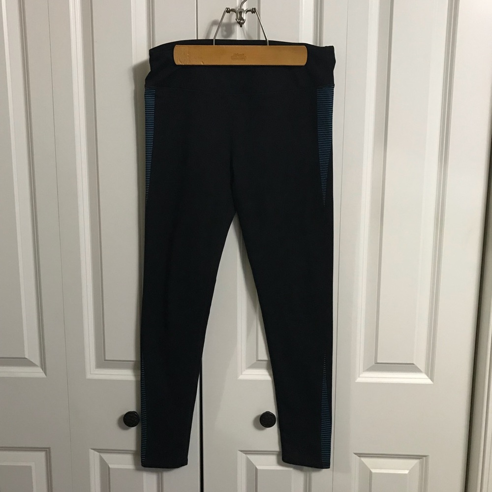 Fabletics leggings - Picture 4 of 5